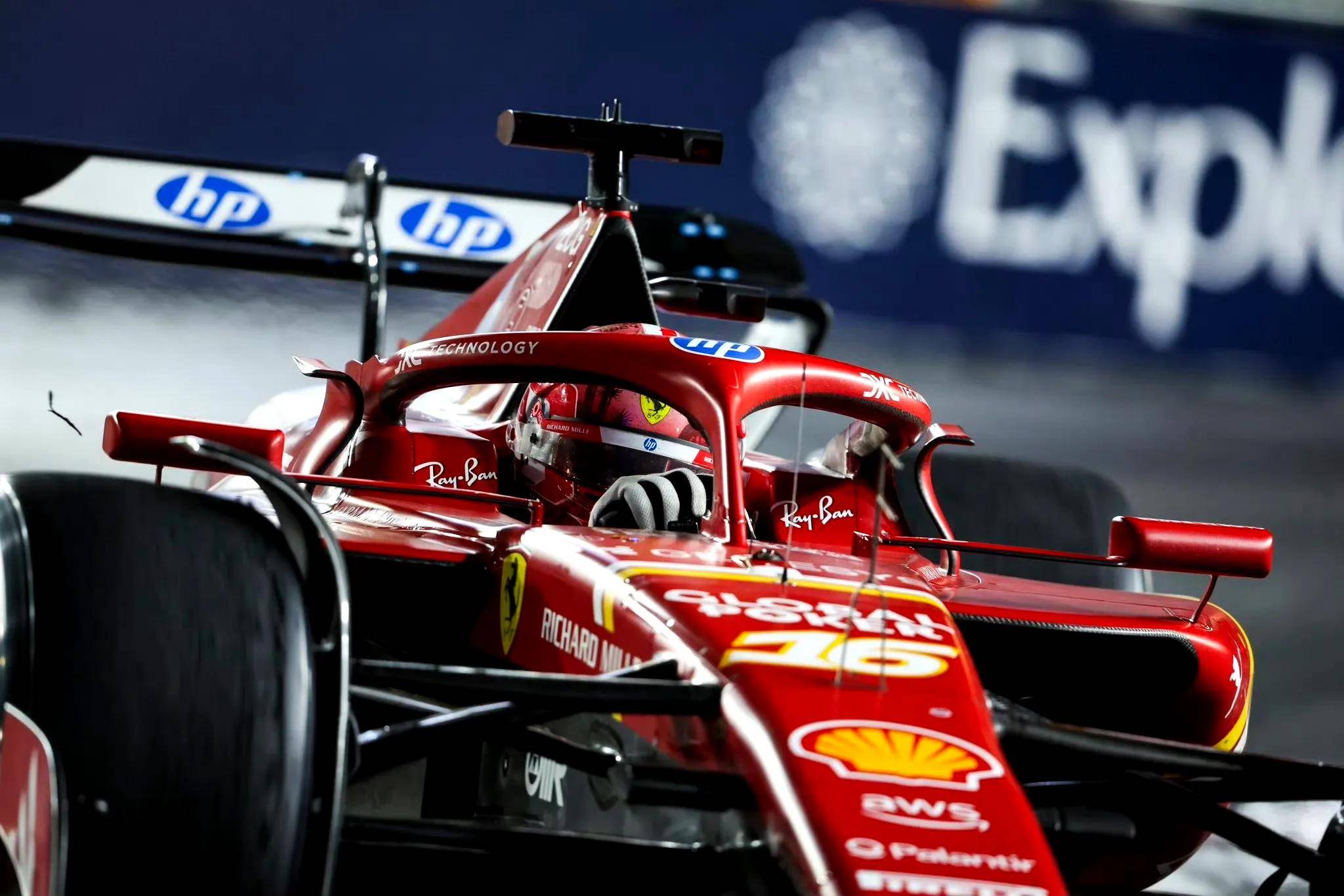 索伯车队横扫梅赛德斯,汉密尔顿惊艳四座 索伯车队横扫梅赛德斯,汉密尔顿惊艳四座