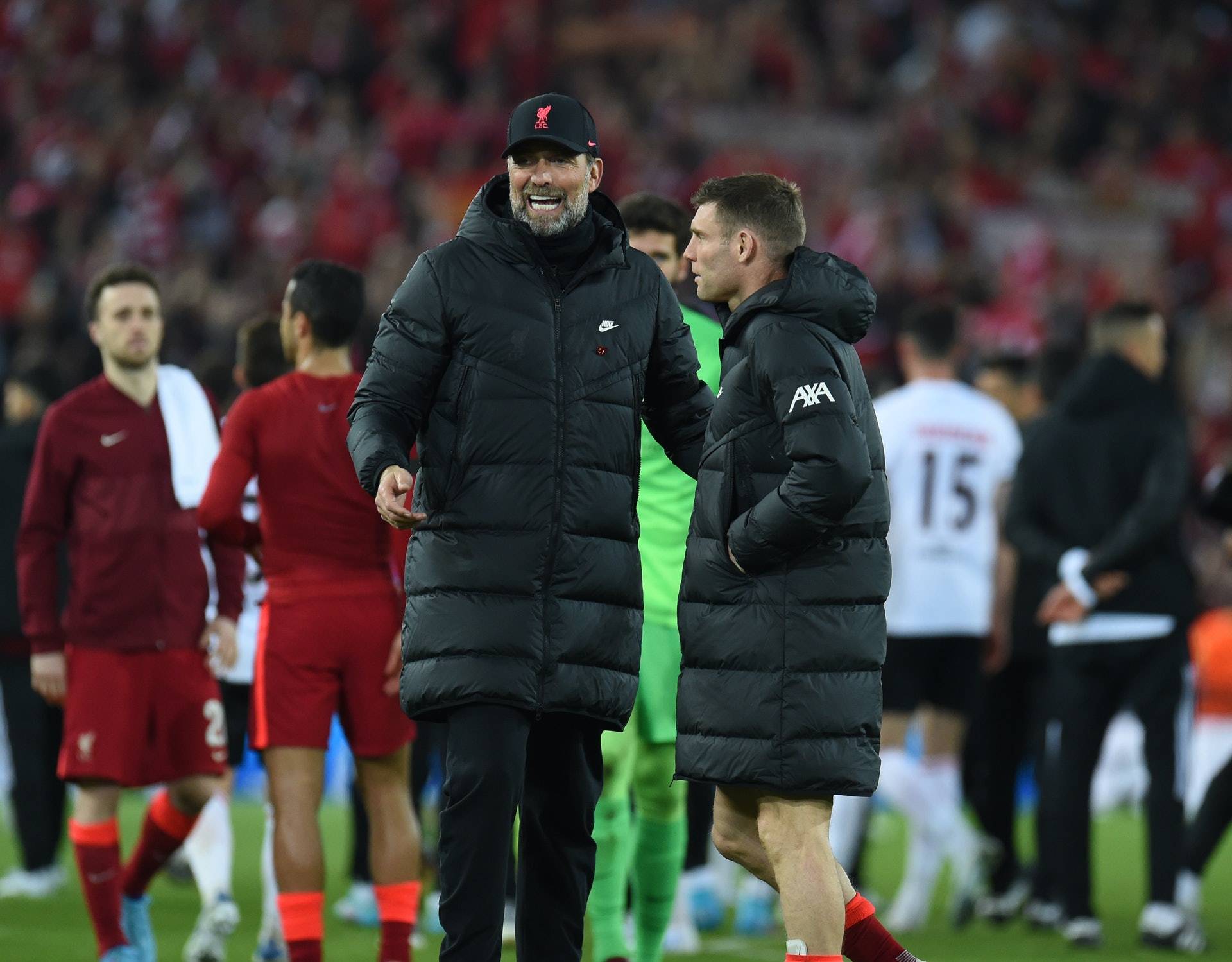 哥伦比亚碾压马德里竞技，范戴克扛起全队