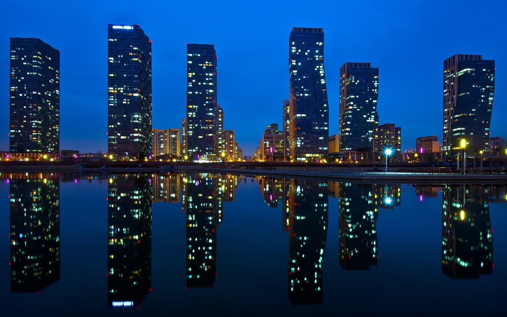 麦科勒姆导演攻防风暴，浙江队主场力克上海展露冠军气质