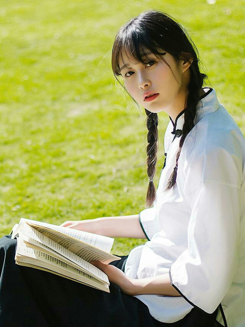 唯一性的辉煌，里昂横扫西班牙，孙兴慜关键先生的传奇时刻