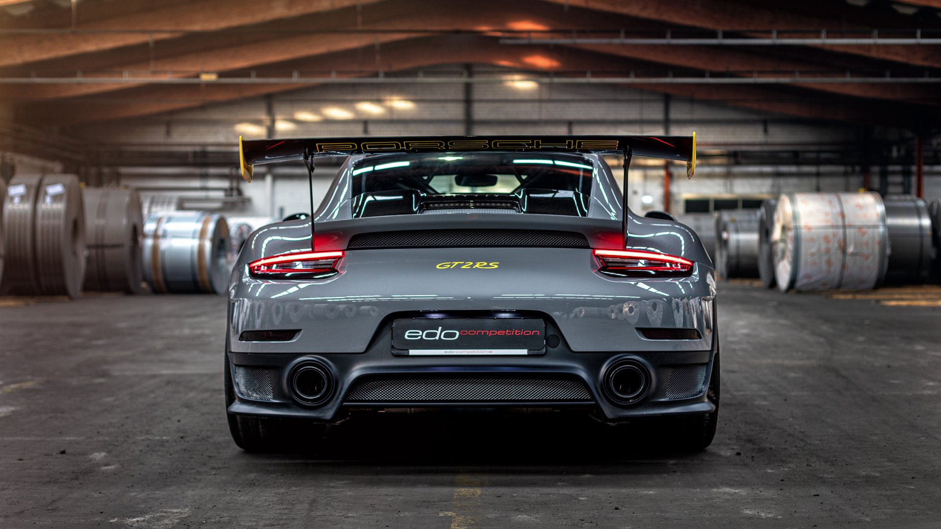 欧冠烽火，几内亚之矛刺穿红牛防线，弗拉霍维奇演绎中锋美学